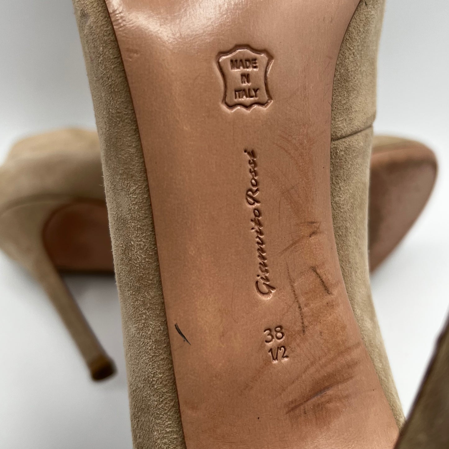 Gianvito Rossi Suede Vamp Peep Toe Heels Women's Size 8.5 US | 38.5 EU