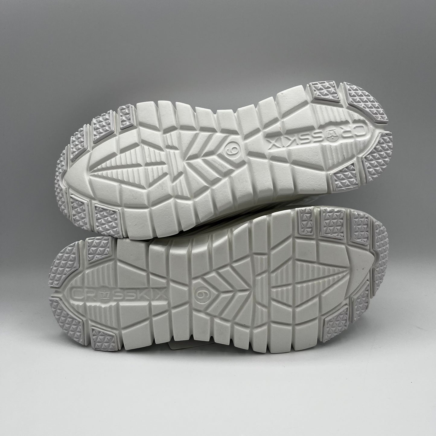 Crosskix APX (Unisex) Fishing Shoes | White