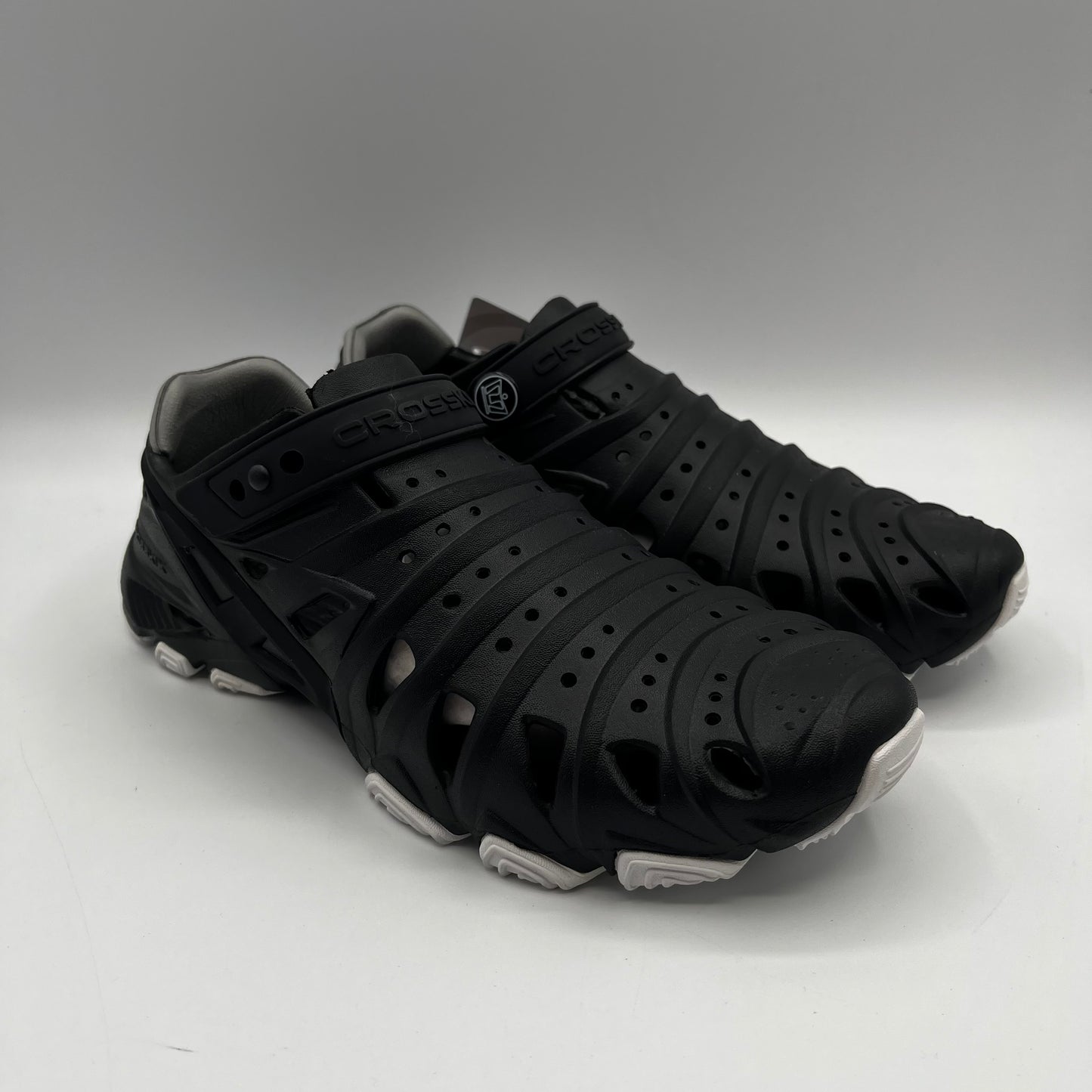 Crosskix 2.0 (Unisex) Fishing Shoe Men's Size 4 US | Women's Size 6 US | Knightrider