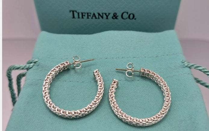 Tiffany & Co. Somerset Mesh Huggie Hoop Earring Pair Size 1.0" w/Butterfly Backs